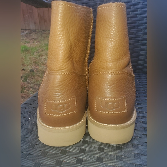 BNIB UGG Deconstructed Mini Zip Boot - Chestnut US 8/EU 39 - Picture 15 of 16